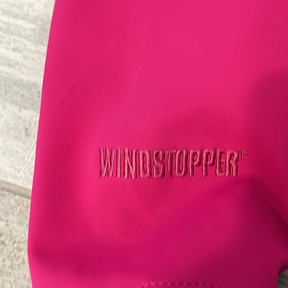 North Face Pink Summit Series Windstopper Jacket. Size Medium - Picture 7 of 8